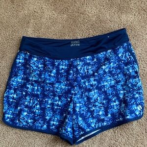 Hang Ten 5” hybrid shorts  in XXL